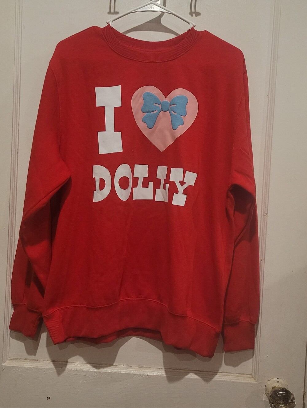 Size Medium Women's I Love Dolly Dolly Parton Sweatshirt